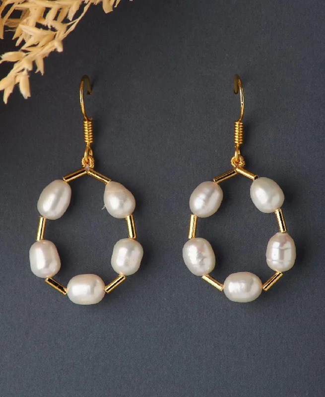 Best hoop earrings with gold-plated finishes for an affordable luxury vibe-Elegant Hanging Pearl Earring