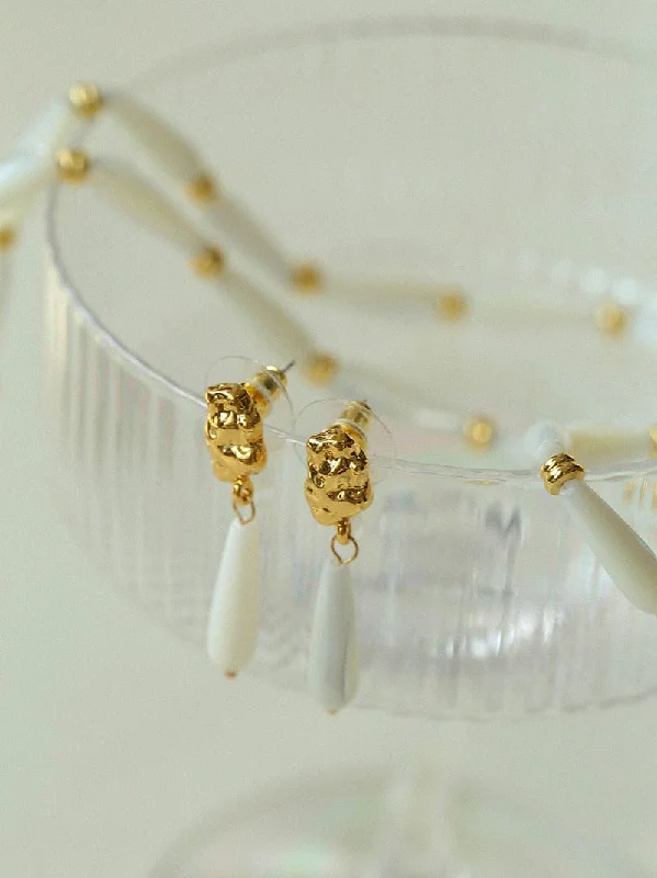 Hoop earrings with stacked layers for a bold and textured design-Handmade Water Drop White Mother-of-pearl Earrings