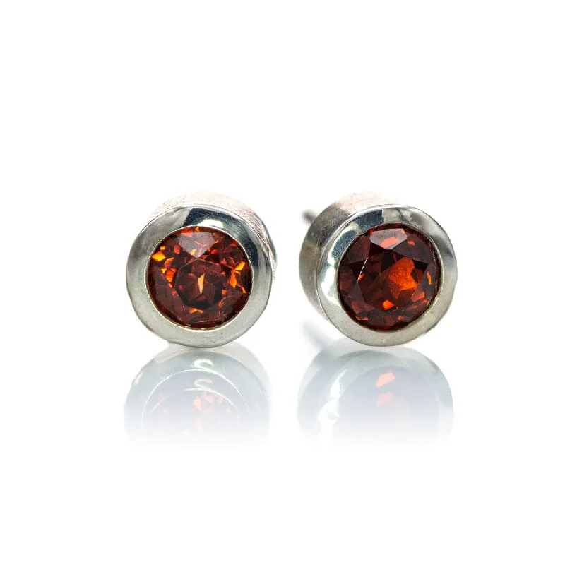 Stud Earrings with Star Motifs -4mm Garnet Bezel Set Stud Earrings