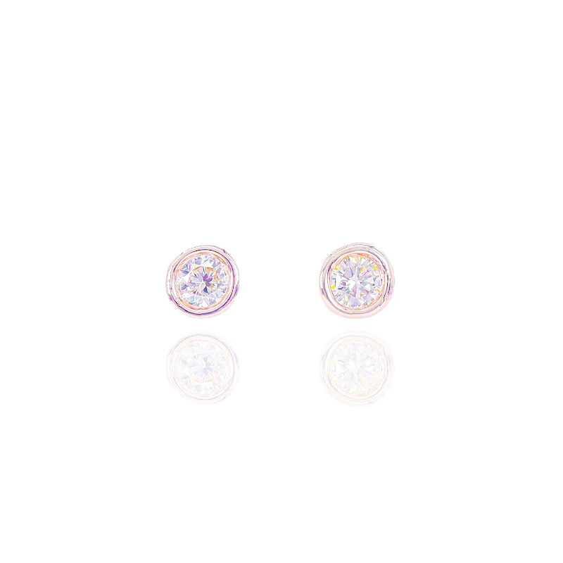 Retro Stud Earrings for Nostalgia -6-Pointer Solitaire Round Diamond Stud Earrings