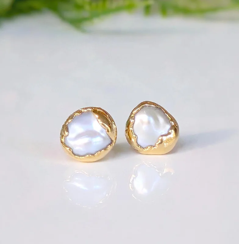 Stud Earrings with Matte Finish -Pea in a Pod Freshwater pearl stud earrings