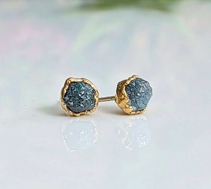 Stud Earrings for Concert Look -Raw Blue diamond stud earrings