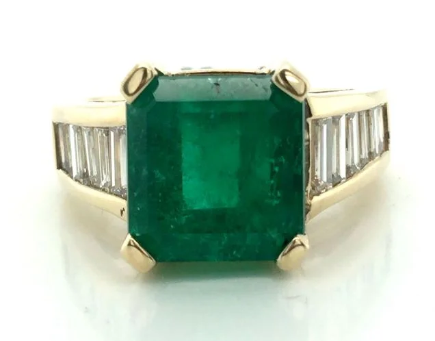 Rings with infinity loops for timeless love -18Y 5.50ct Emerald Cut Columbian Emerald Baguette Diamond Ring sz 7