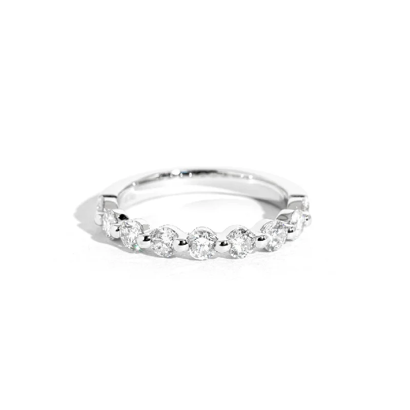 Rings with wave patterns for ocean vibes -3.0mm Floating Diamond Ring