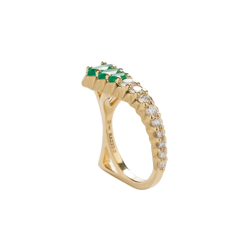 Rings with tourmaline gems for bold hues -Emerald Double Point Ring