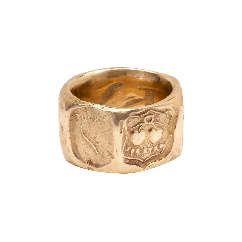 Dainty rings with subtle engraved star motifs -Intaglio Facet Ring - Gold